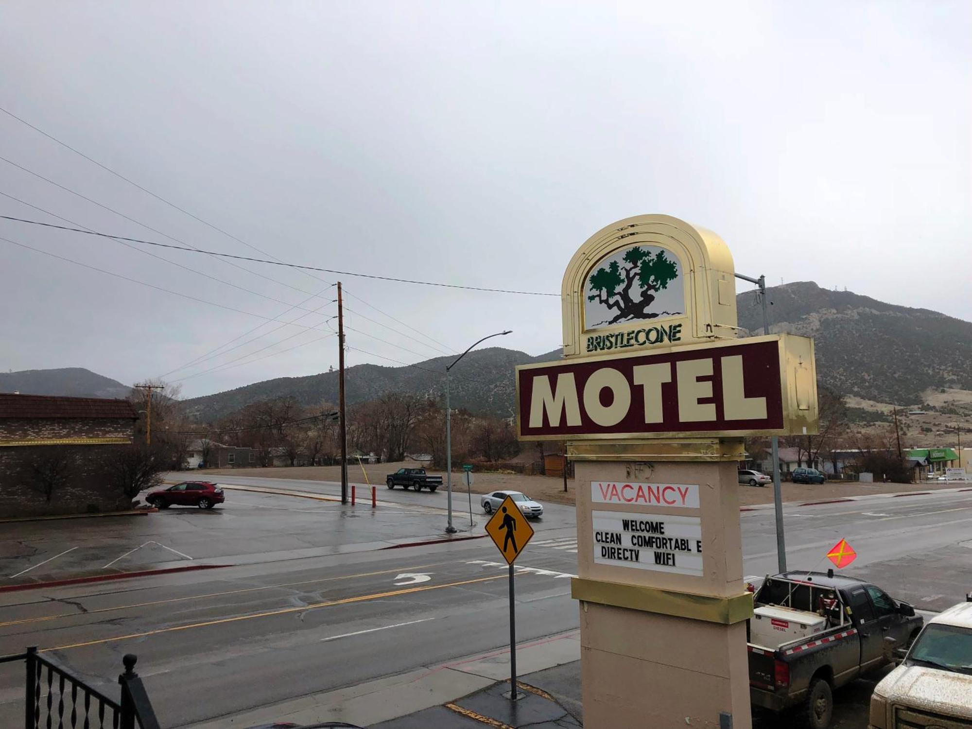 אלי Bristlecone Motel מראה חיצוני תמונה